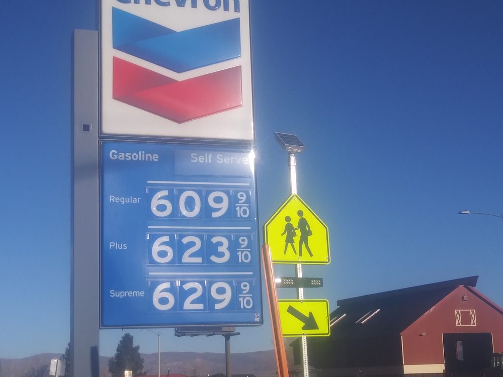 TOWN OF LEE VINING Updated September 2024 25 Photos 16 Mono Lake