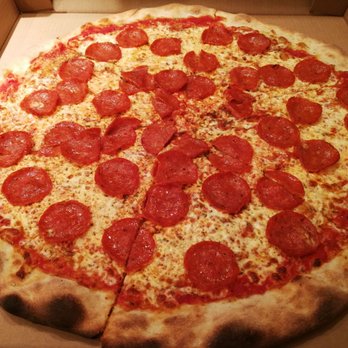 La New-Yorkaise - The pepperoni - Pizza Near Me - Montreal, Quebec