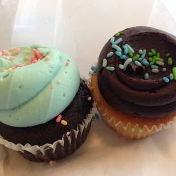 Billy's Bakery - Classic cupcakes, very dry cake. - Bakeries Near Me - New York, New York Billy's Bakery - Classic cupcakes, very dry cake. - Bakeries Near Me - New York, New York