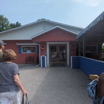 Pearl’s - Outside - Cajun/Creole Near Me - Elk Rapids, Michigan Pearl’s - Outside - Cajun/Creole Near Me - Elk Rapids, Michigan