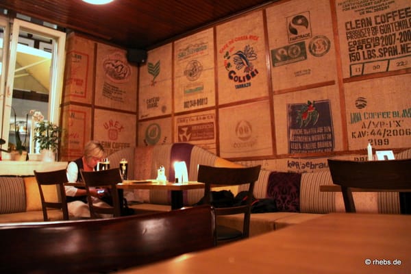 Cafe Barfuß by null