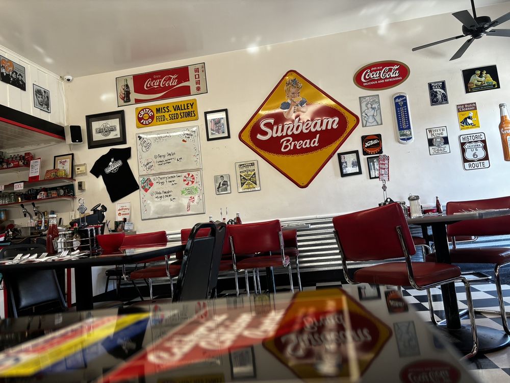 Katz N' Jammers Cafe