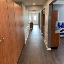 Levani D.D.S, F.A.G.D - Hallway
