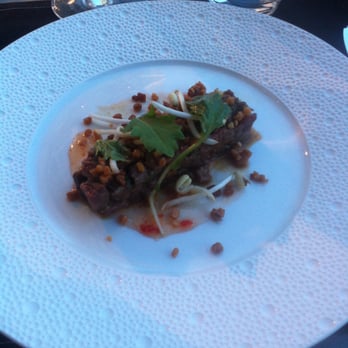 Les Fenêtres - Crumble de canard aux noisettes - French Near Me - Marseille, 13