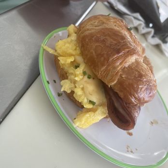 Bacon Bitch - Queens - Sandwiches Near Me - Miami Beach, Florida