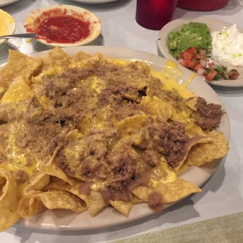 Garcia's - Appetizer, Grande Nachos - Mexican Near Me - Seguin, Texas