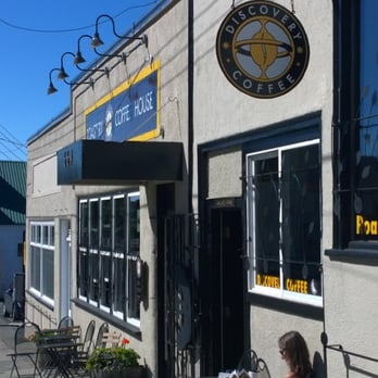 Discovery Coffee - Outdoor view, around 2pm in Sep - Coffee & Tea Near Me - Victoria, British Columbia