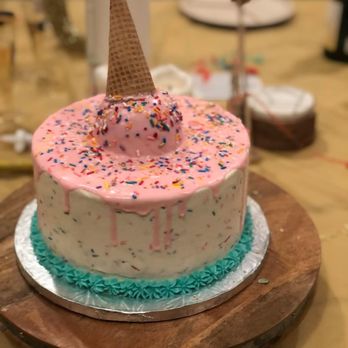The Cakery - Desserts Near Me - Saint Louis, Missouri