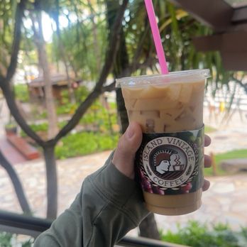 Island Vintage Coffee - Iced lavender latte with oat milk - Coffee & Tea Near Me - Honolulu, Hawaii