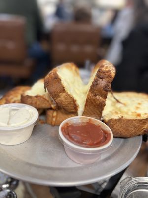 Myles Pizza Pub by null