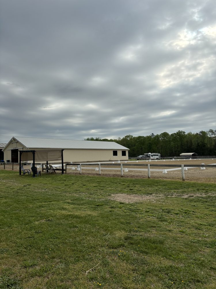 Westwood Stables - equestrian in Fredericksburg, VA