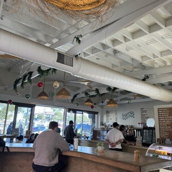 Coffee Coffee - cute holiday decor - Cafes Near Me - Encinitas, California