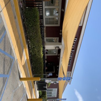 Red Lobster - West side dining area - Seafood Near Me - Ontario, California