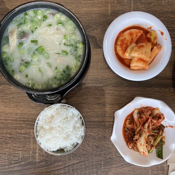 Claypot - ModeumSeolleongtang - Korean Near Me - Northbrook, Illinois Claypot - ModeumSeolleongtang - Korean Near Me - Northbrook, Illinois