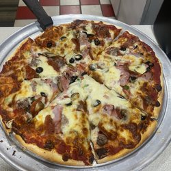 Pagliai's Pizza - Pagliai's special pizza