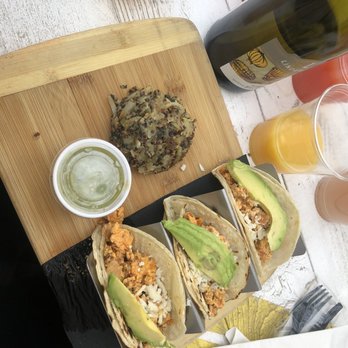801 Restaurant & Bar - Surfer's Breakfast Tacos - Bars Near Me - Washington, DC, District of Columbia