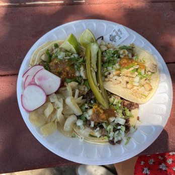La Gitana Taco Truck - Chicken and steak tacos. - Food Trucks Near Me - Calistoga, California La Gitana Taco Truck - Chicken and steak tacos. - Food Trucks Near Me - Calistoga, California