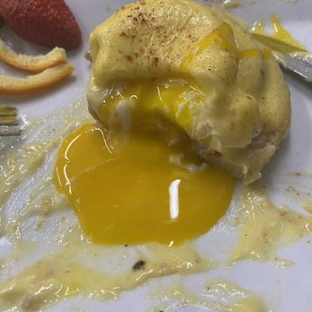 Brunch Point - Egg was supposed to be cooked medium - Breakfast & Brunch Near Me - Vista, California