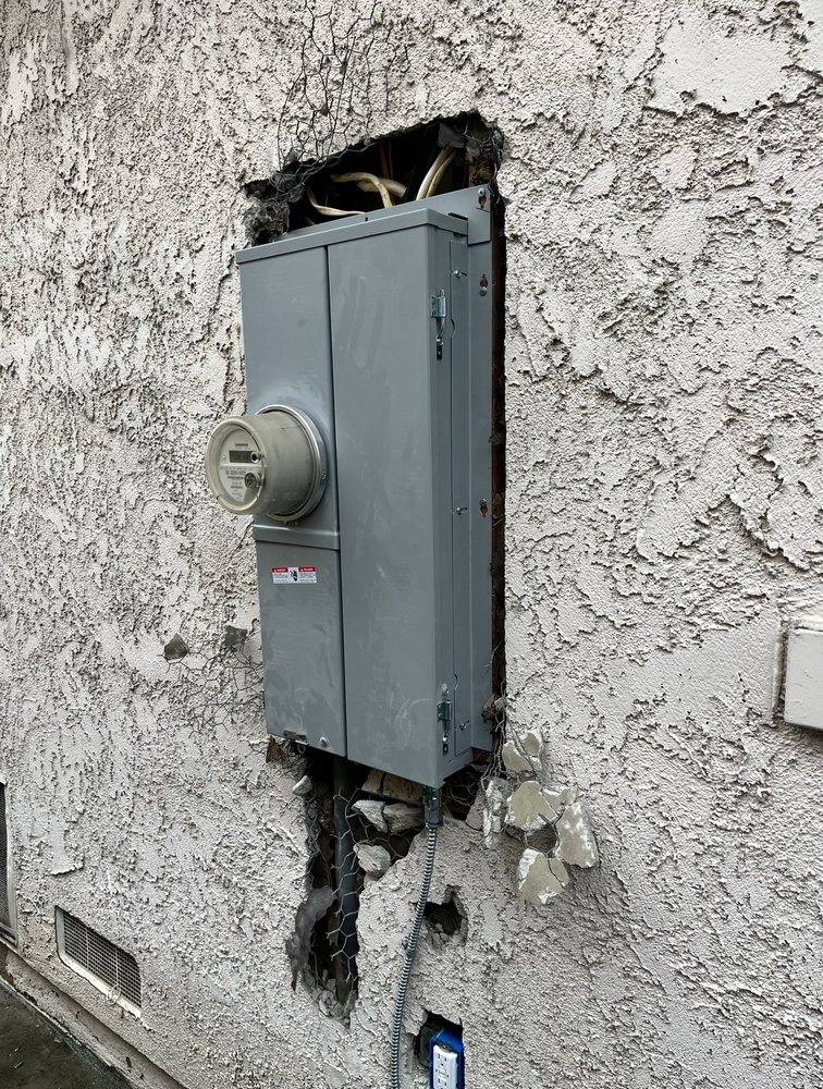 Slide of Sammy Electrical Services