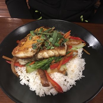 Lucha Tigre - Coconut curry whitefish. There was no coconut & no curry. - Asian Fusion Near Me - Chapel Hill, North Carolina