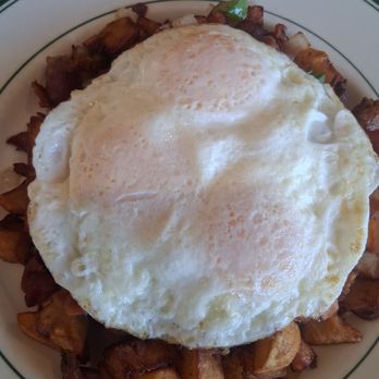 Bosco's Diner - 3 egg skillet home potatoes bacon ham and sausage - American Near Me - Victorville, California