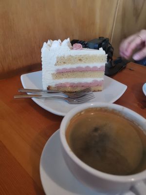 Trafiq Cafe & Bakery by null