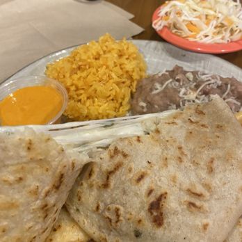 Bicho’s - Ooey-gooey pupusa goodness - Salvadoran Near Me - Portland, Oregon