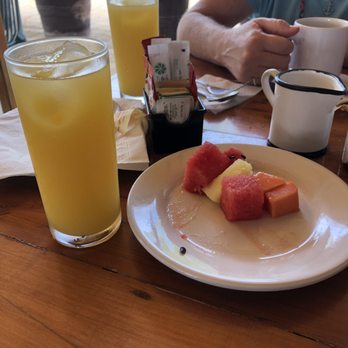 Savora Bakhalal - Juice and fruit plate - Mexican Near Me - Bacalar, ROO Savora Bakhalal - Juice and fruit plate - Mexican Near Me - Bacalar, ROO