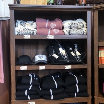 Jeremy Wine - Wine Tasting Room Near Me - Lockeford, California Jeremy Wine - Wine Tasting Room Near Me - Lockeford, California