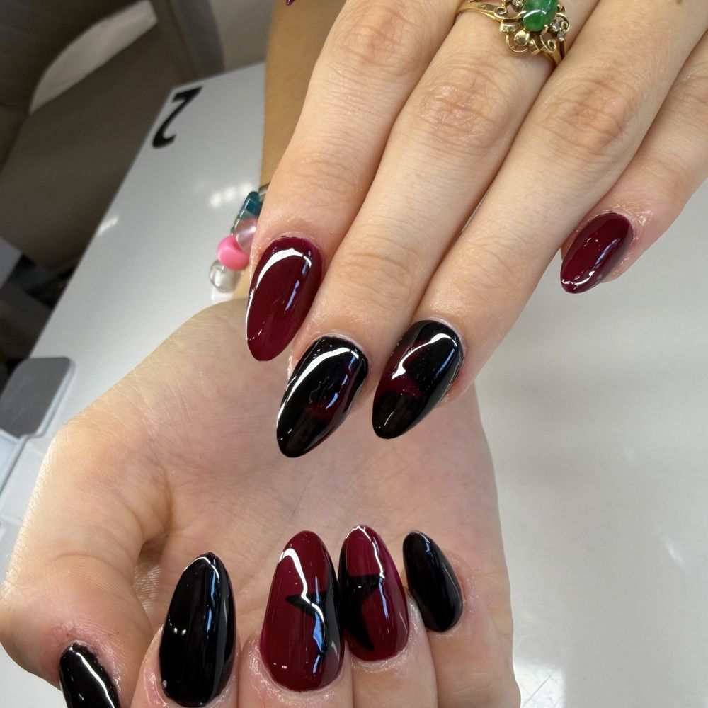 nina nail salon - Black and red gelX with star accent - Nail Salons Near Me - Irvine, California