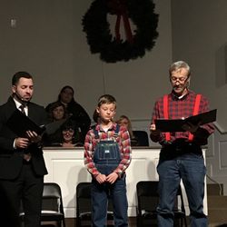 Calvary Baptist Church - A little dramatic tableau to go with the choir was just lovely!