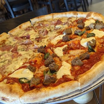Dewey's Pizza - Overland Park - Pizza Near Me - Overland Park, Kansas Dewey's Pizza - Overland Park - Pizza Near Me - Overland Park, Kansas