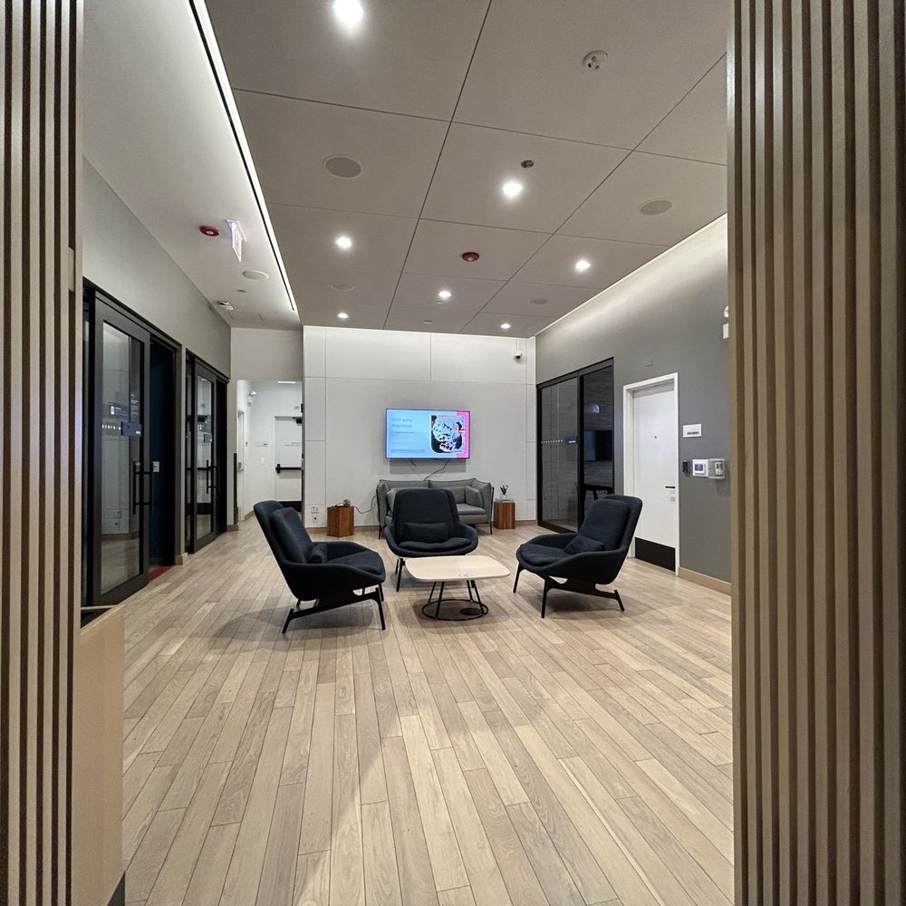 Capital One Café - Banks & Credit Unions Near Me - Chicago, Illinois