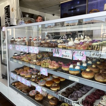 Friendly Donuts - IG: happyfoodieoc - Donuts Near Me - Orange, California Friendly Donuts - IG: happyfoodieoc - Donuts Near Me - Orange, California