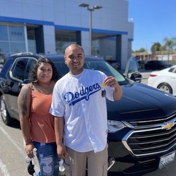 Chevrolet Van Nuys - CHEVY TRAVERSE - Car Dealers Near Me - Van Nuys, California