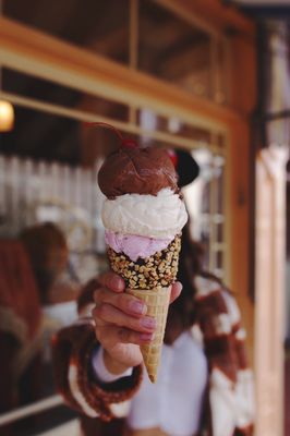 Gibson Girl Ice Cream Parlor by null