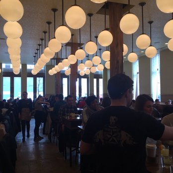The Publican - Nice open floor plan with seating for big geoups - New American Near Me - Chicago, Illinois