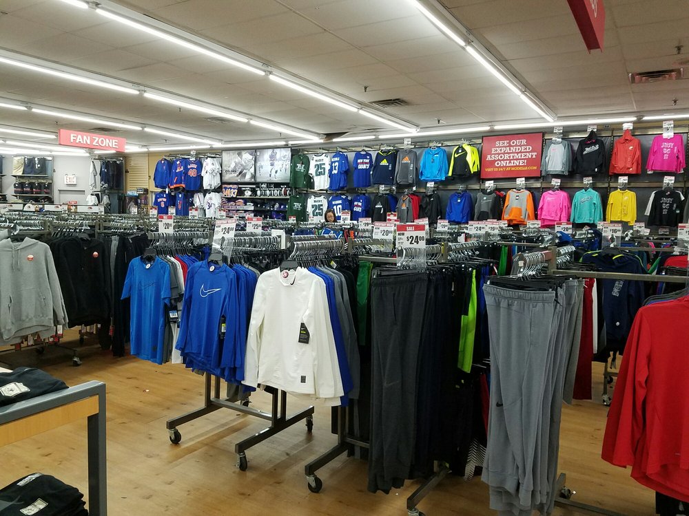 MODELL’S SPORTING GOODS CLOSED 33 Photos & 25 Reviews 3912 Main