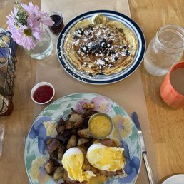 Sweet Potato Benedict & Choc Chip Pancake Ala Carte Sweet Potato Benedict & Choc Chip Pancake Ala Carte