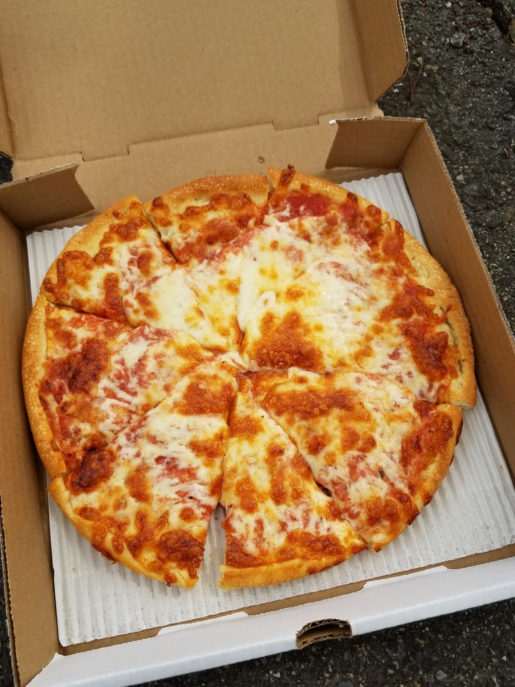 STOUGHTON PIZZA Updated October 2024 47 Photos & 32 Reviews 875