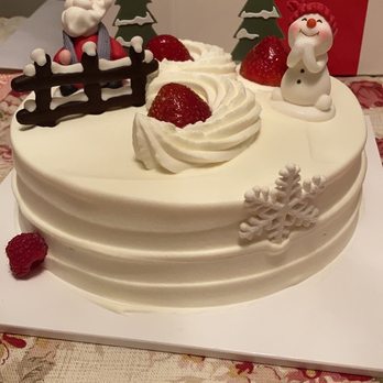 Paris Baguette - super cute christmas cake - Bakeries Near Me - Palisades Park, New Jersey Paris Baguette - super cute christmas cake - Bakeries Near Me - Palisades Park, New Jersey