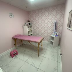 Sugaring NYC - Schaumburg - Private room to get sugaring done in