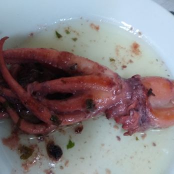 La Cova Fumada - Tapas/Small Plates Near Me - Barcelona, B La Cova Fumada - Tapas/Small Plates Near Me - Barcelona, B