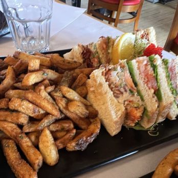 Au Poste de Traite - Lobster club sandwich - Hotels Near Me - Sainte-Famille, Quebec Au Poste de Traite - Lobster club sandwich - Hotels Near Me - Sainte-Famille, Quebec