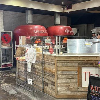 V Pizza + Flask & Cannon - Pizza Near Me - Jacksonville Beach, Florida V Pizza + Flask & Cannon - Pizza Near Me - Jacksonville Beach, Florida
