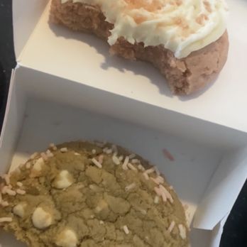 Crumbl - Garland - Bakeries Near Me - Garland, Texas