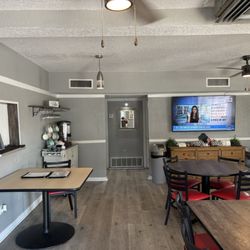 Roxy’s Cafe & Bakery
