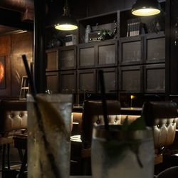 Game Room & Social Club Orlando - High ball and mezcal mule