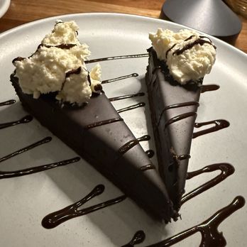 Herbie's Restaurant - Chocolate Tort - New American Near Me - Clayton, Missouri