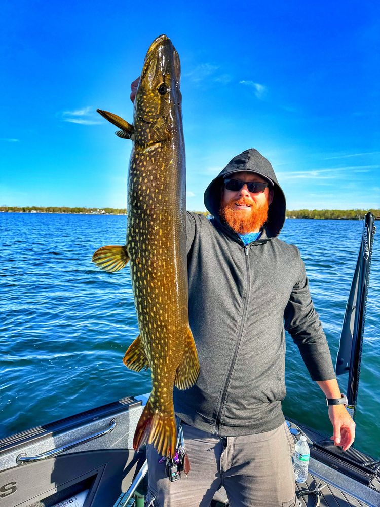 Baxstar Fishing Logo